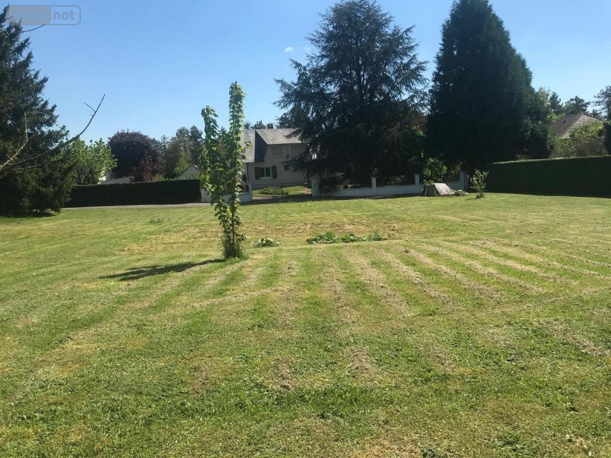 Terrain a batir a vendre Moulins-sur-Yèvre 18390 Cher 1114 m2  32500 euros