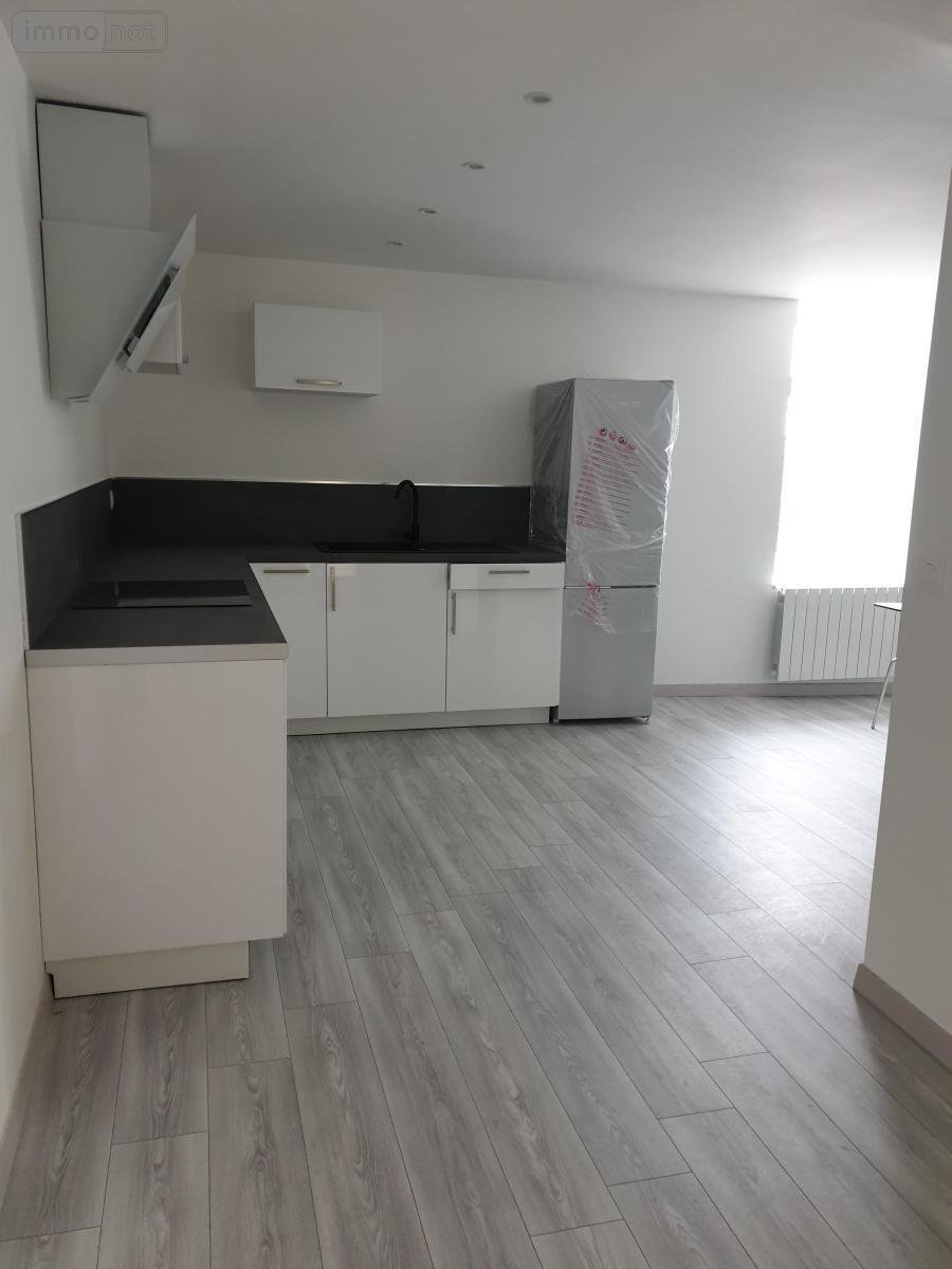 Location appartement Pont-à-Vendin 62880 Pas-de-Calais 85 m2 5 pièces 820 euros