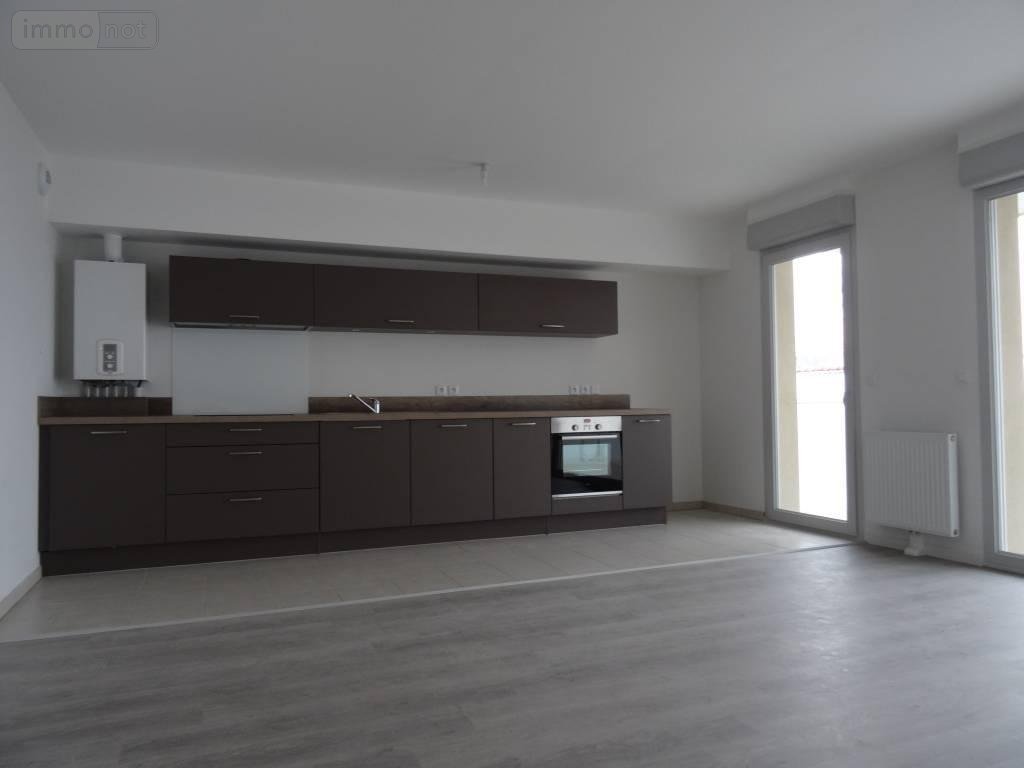 Location appartement Reims 51100 Marne 72 m2 3 pièces 815 euros