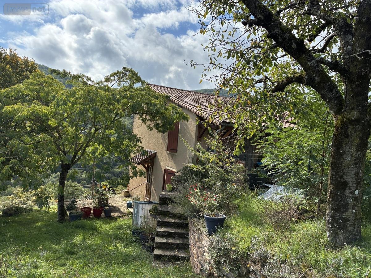 Maison a vendre Saint-Izaire 12480 Aveyron 98 m2 4 pièces 124900 euros