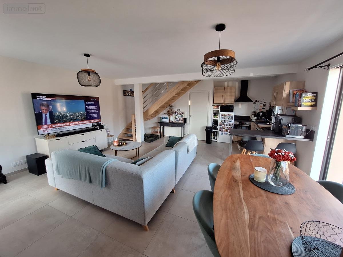 Location maison Saint Père Marc en Poulet 35430 Ille-et-Vilaine 105 m2 5 pièces 1270 euros