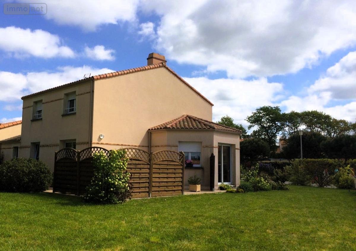 Maison a vendre Saint-Père-en-Retz 44320 Loire-Atlantique 126 m2 7 pièces 385800 euros