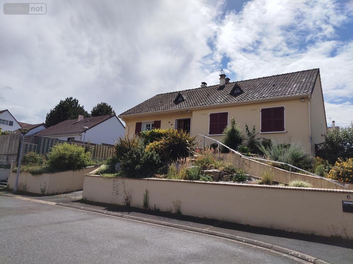 Maison a vendre La Chapelle-Saint-Aubin 72650 Sarthe 89 m2 4 pièces 229360 euros