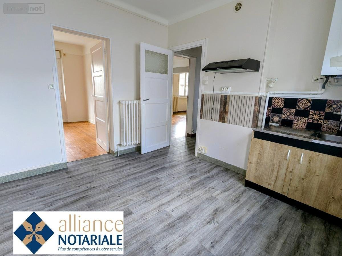 Location appartement Vire-Normandie 14500 Calvados 56 m2 2 pièces 430 euros