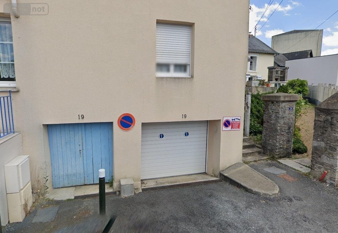 Location garage et parking Laval 53000 Mayenne 9 m2  55 euros