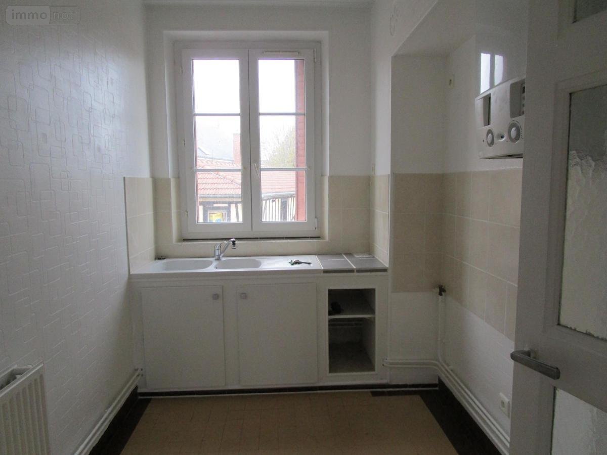 Location appartement Châlons-en-Champagne 51000 Marne 40 m2 2 pièces 375 euros