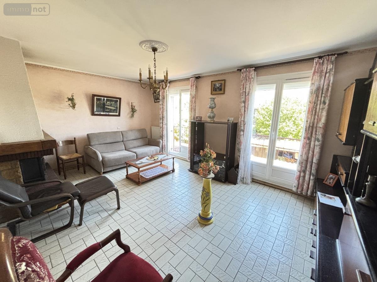 Maison a vendre Saint-Germain-du-Puy 18390 Cher 91 m2 5 pièces 118400 euros