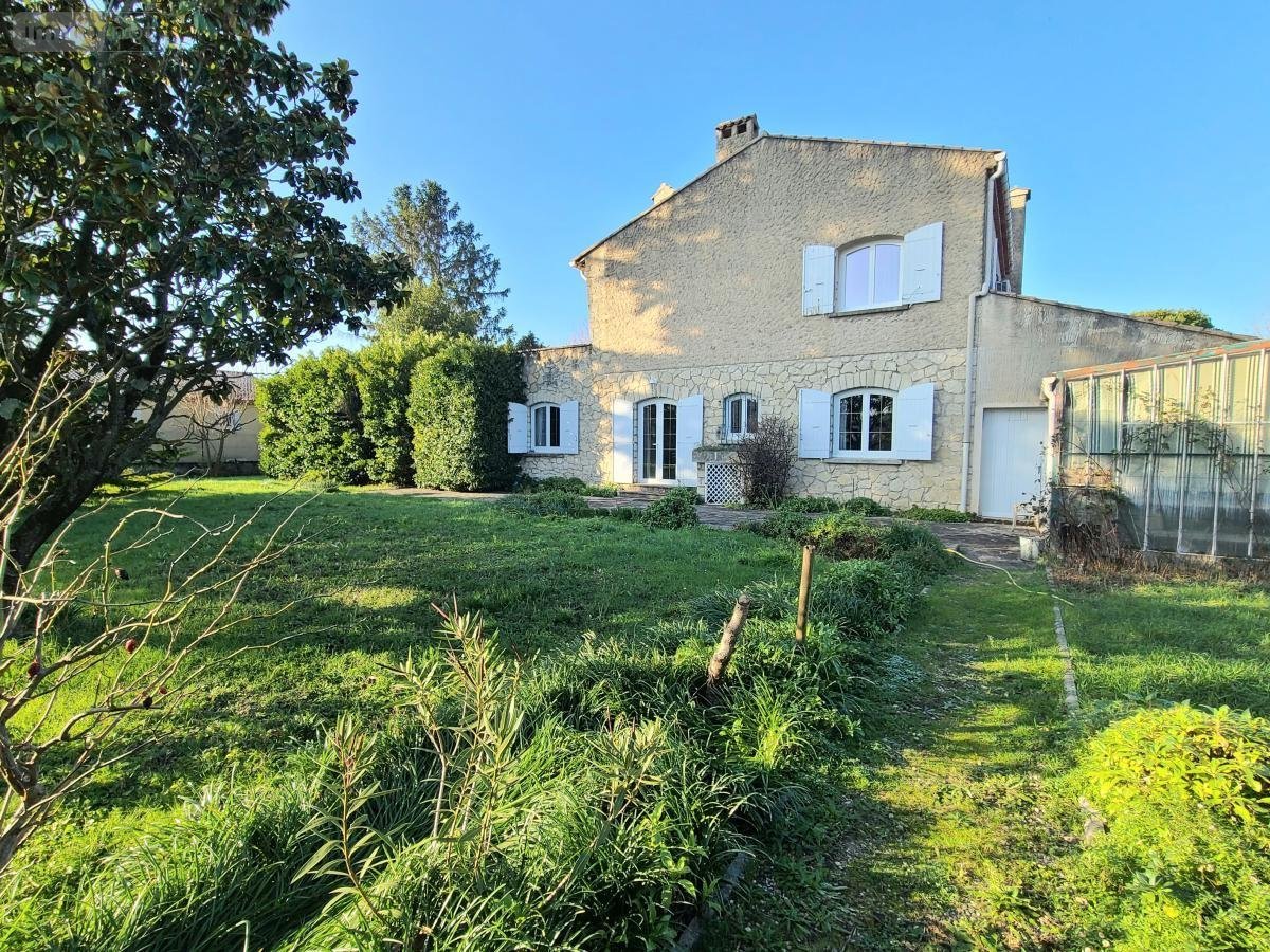 Maison a vendre Pierrelatte 26700 Drôme 256 m2 9 pièces 345000 euros