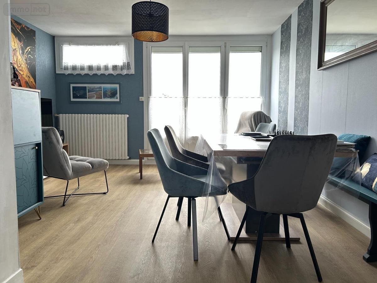 Appartement a vendre Guingamp 22200 Côtes-d'Armor 55 m2  91120 euros