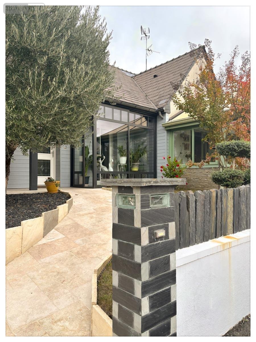 Maison a vendre Feneu 49460 Maine-et-Loire 146 m2 6 pièces 353260 euros