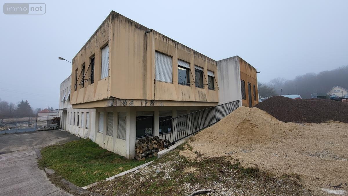 Immeuble a vendre Grand-Charmont 25200 Doubs 1412 m2  190000 euros