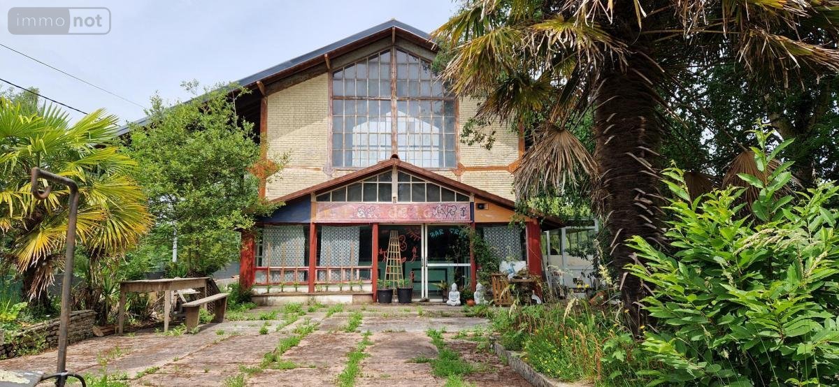 Immeuble a vendre Saint Père Marc en Poulet 35430 Ille-et-Vilaine 103 m2  176800 euros