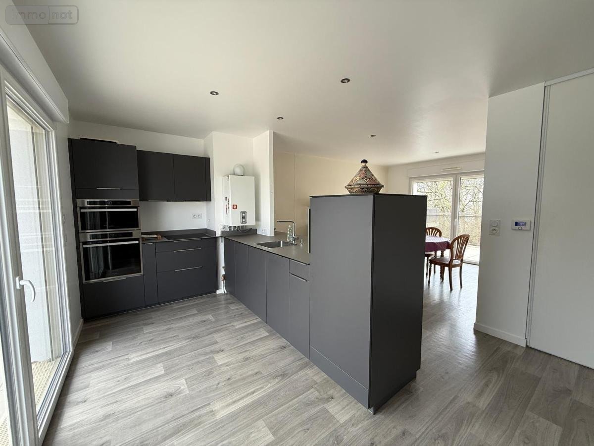 Appartement a vendre Tours 37000 Indre-et-Loire 64 m2 3 pièces 264600 euros