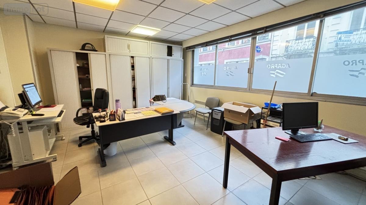 Fonds et murs commerciaux a vendre Boulogne-sur-Mer 62200 Pas-de-Calais 54 m2  76000 euros