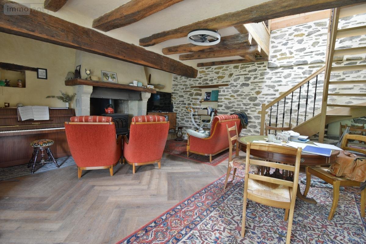Maison a vendre La Possonnière 49170 Maine-et-Loire 152 m2 7 pièces 366800 euros