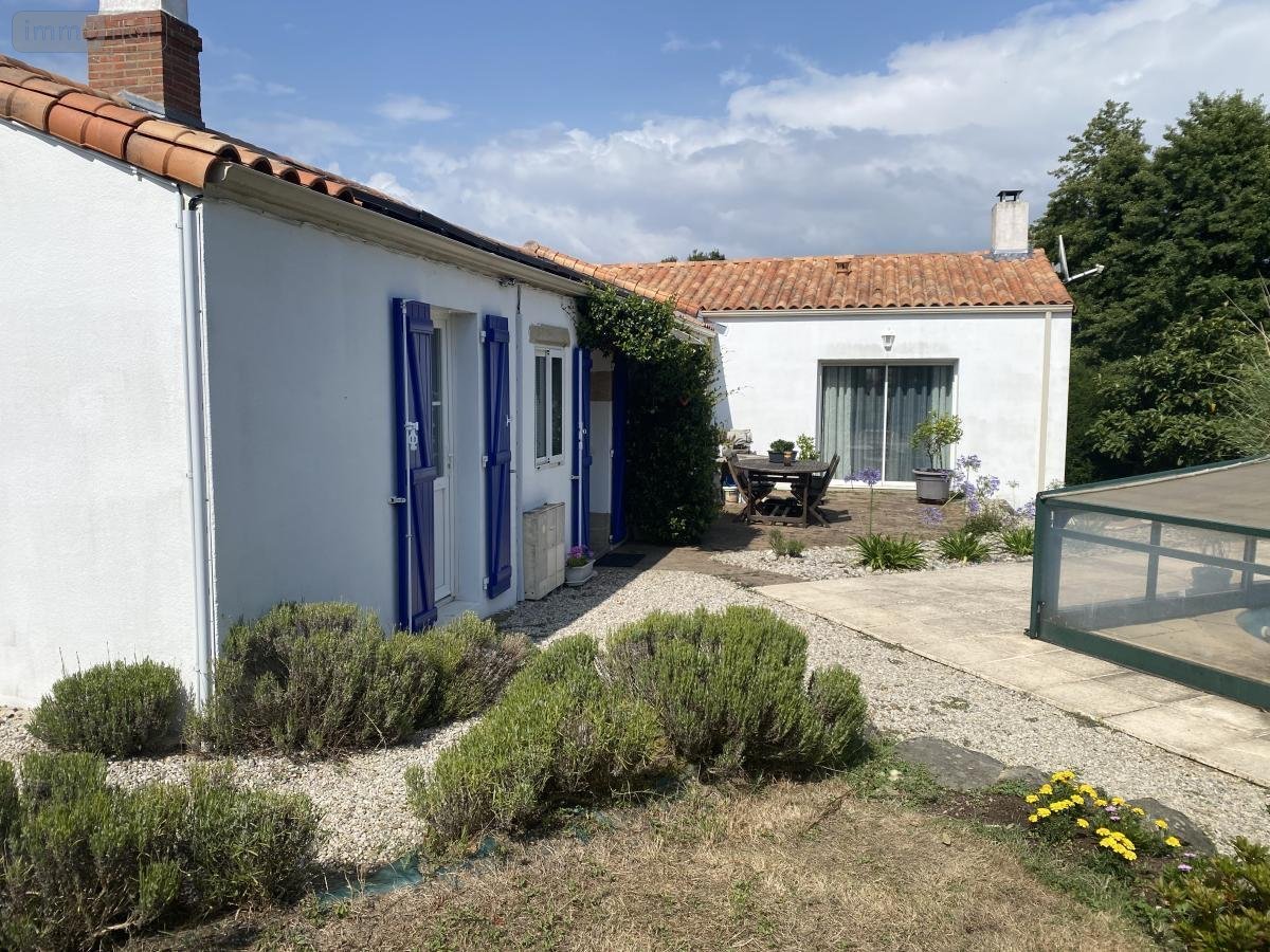 Maison a vendre Les Achards 85150 Vendée 119 m2  339000 euros