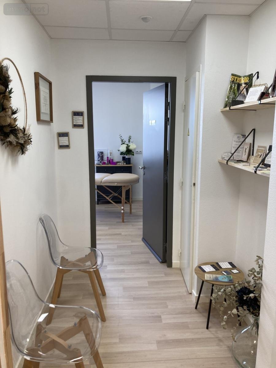 Location fonds et murs commerciaux Chagny 71150 Saône-et-Loire 20 m2  530 euros