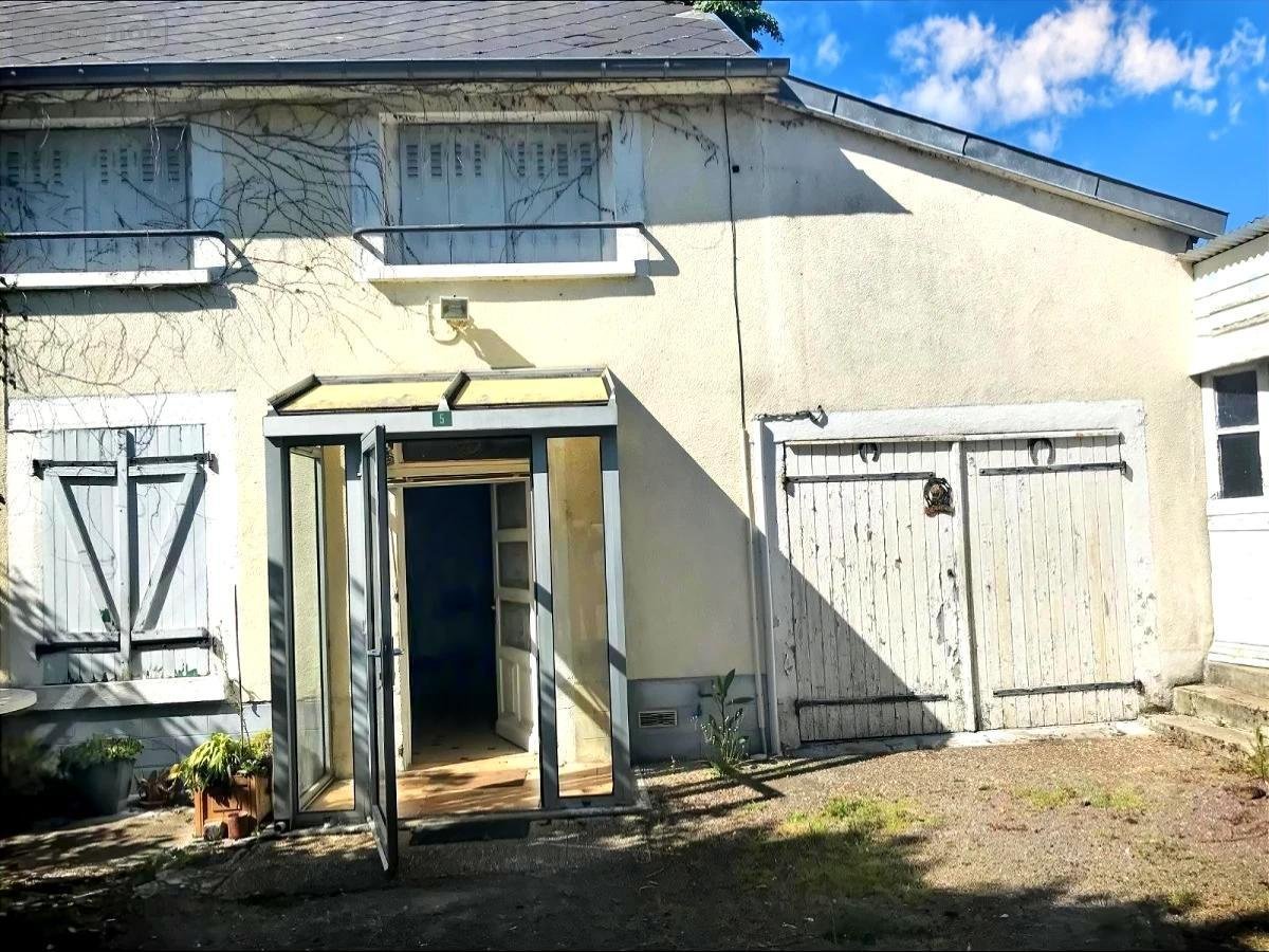 Maison a vendre Moulins-sur-Yèvre 18390 Cher 91 m2 3 pièces 42500 euros