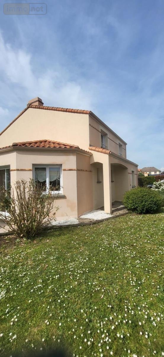Maison a vendre Saint-Père-en-Retz 44320 Loire-Atlantique 126 m2 7 pièces 385800 euros