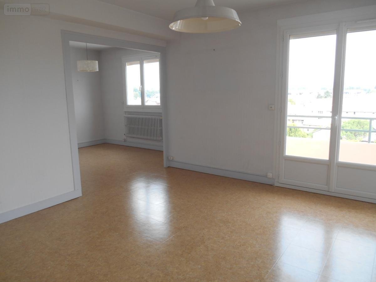 Location appartement Bourg-en-Bresse 01000 Ain 62 m2  805 euros
