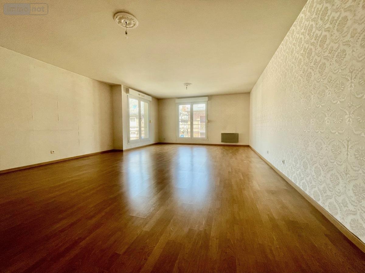 Appartement a vendre Abbeville 80100 Somme 114 m2 3 pièces 240000 euros