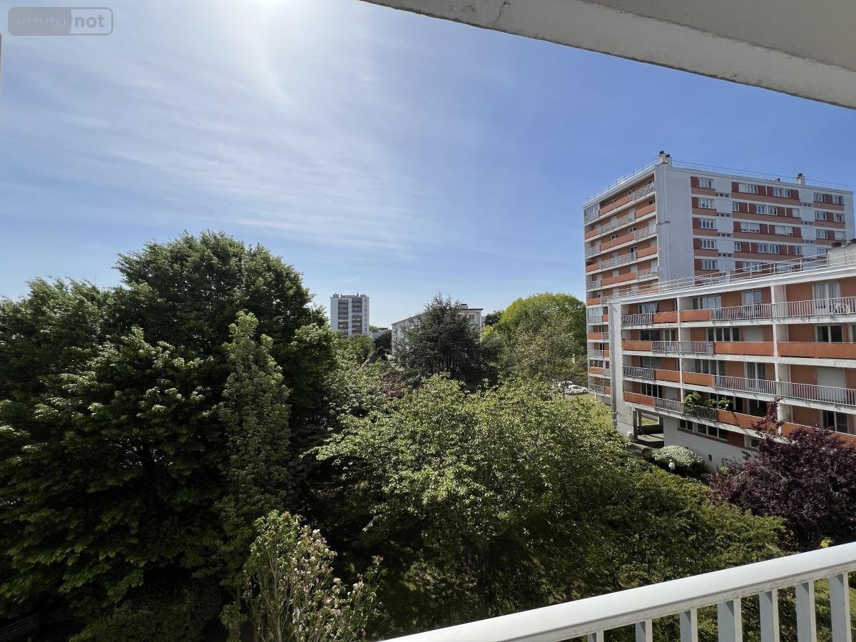 Appartement a vendre Lorient 56100 Morbihan 66 m2 3 pièces 136036 euros