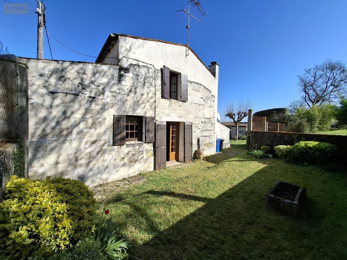 Maison a vendre Saintes 17100 Charente-Maritime 90 m2 3 pièces 157380 euros