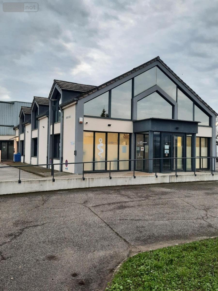 Location fonds et murs commerciaux Dole 39100 Jura 19 m2  920 euros