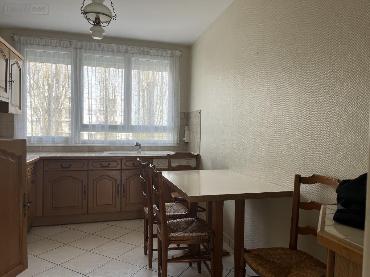 Location appartement Laval 53000 Mayenne 76 m2 4 pièces 775 euros