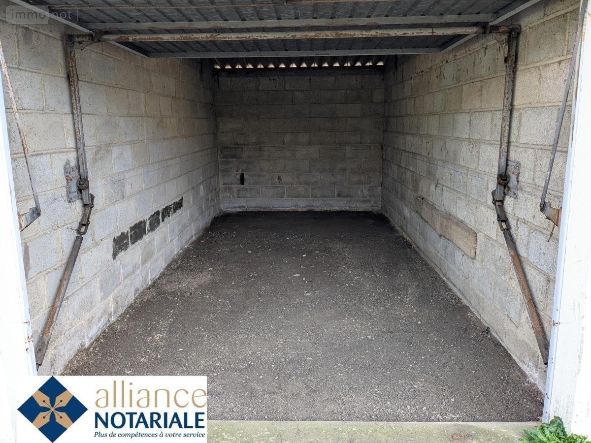 Location garage et parking Vire-Normandie 14500 Calvados 15 m2  45 euros