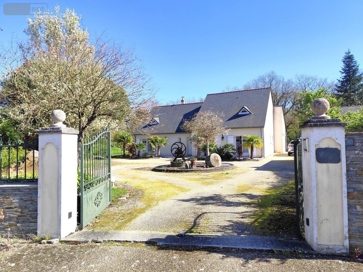 Maison a vendre Saint-Saturnin-sur-Loire 49320 Maine-et-Loire 215 m2 10 pièces 390000 euros