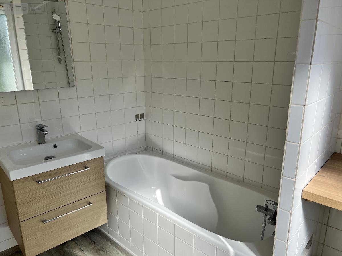 Location appartement Carvin 62220 Pas-de-Calais 74 m2 4 pièces 790 euros