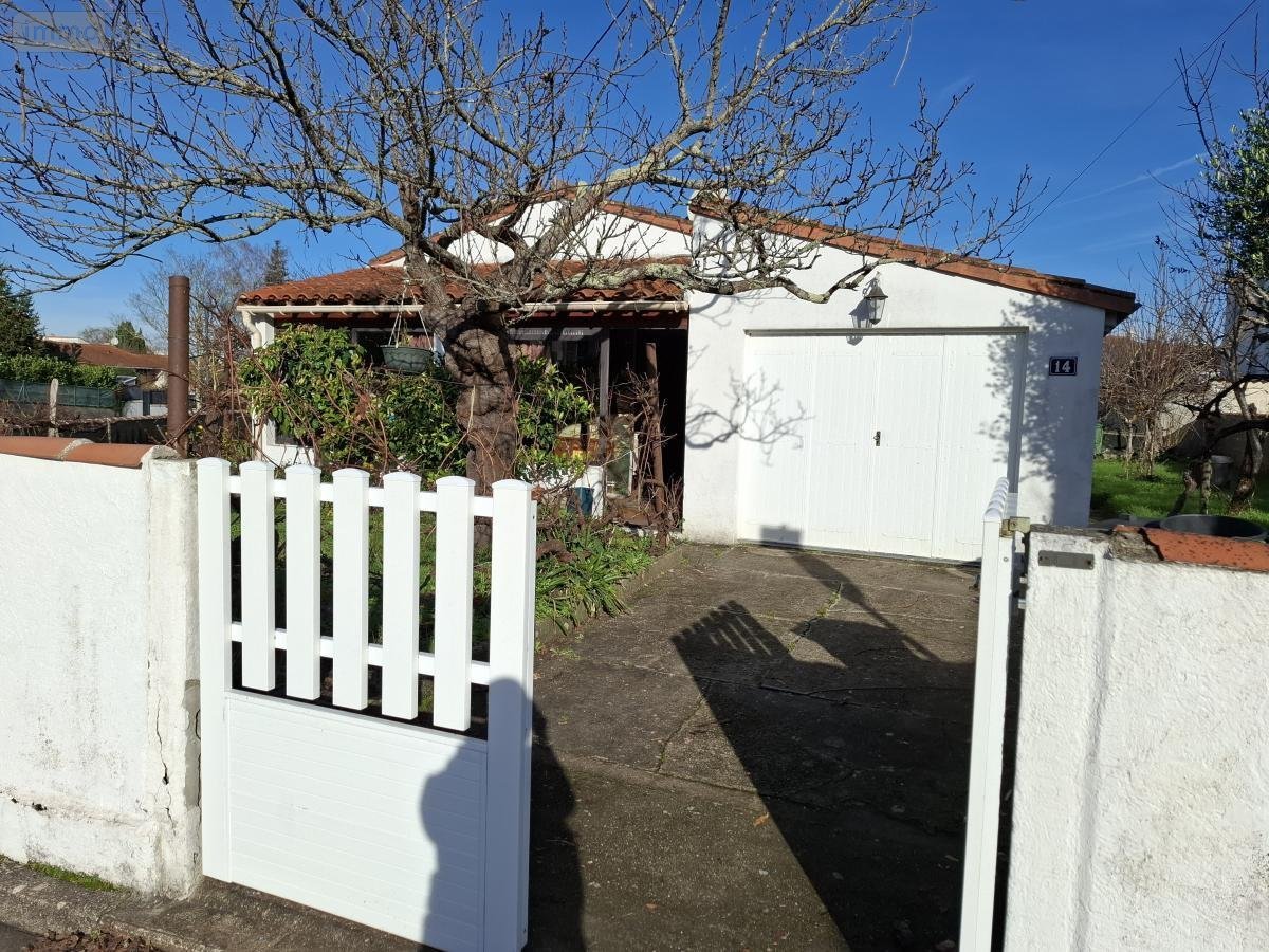 Maison a vendre Saintes 17100 Charente-Maritime 80 m2 5 pièces 141642 euros