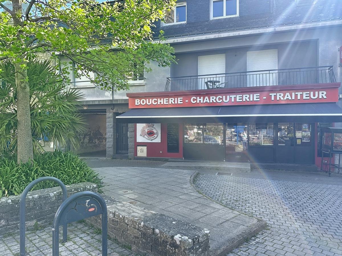 Immeuble a vendre Plouhinec 56680 Morbihan 372 m2  550520 euros