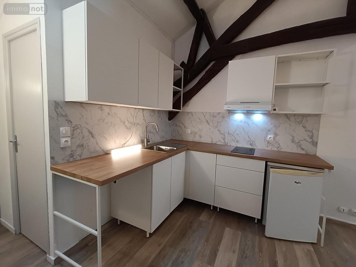Location appartement Le Neubourg 27110 Eure 21 m2 1 pièce 423 euros