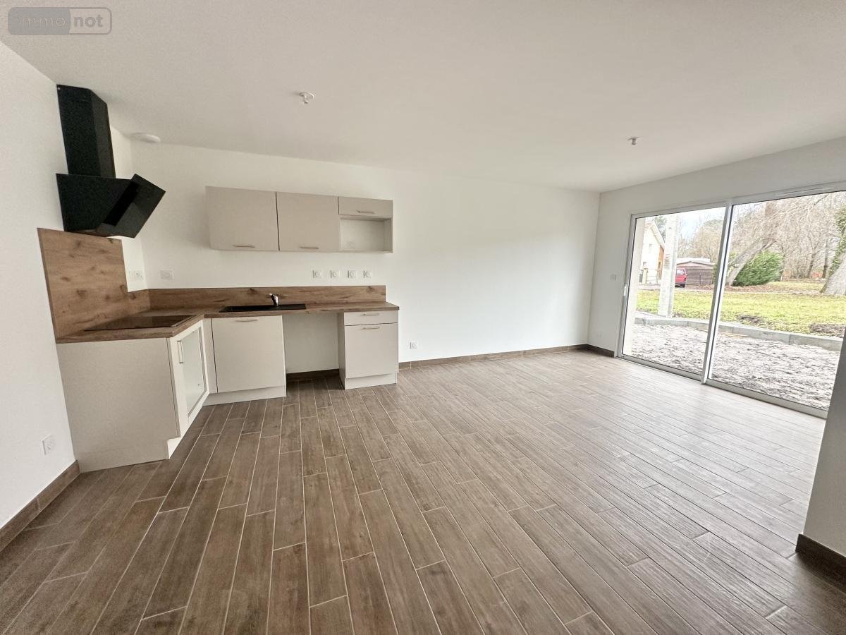Location appartement Mimizan 40200 Landes 51 m2  665 euros