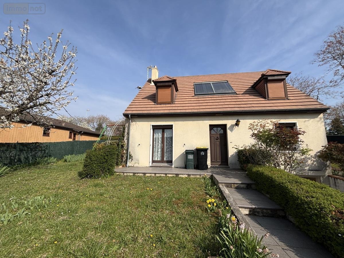 Maison a vendre Bourges 18000 Cher 118 m2 6 pièces 182000 euros