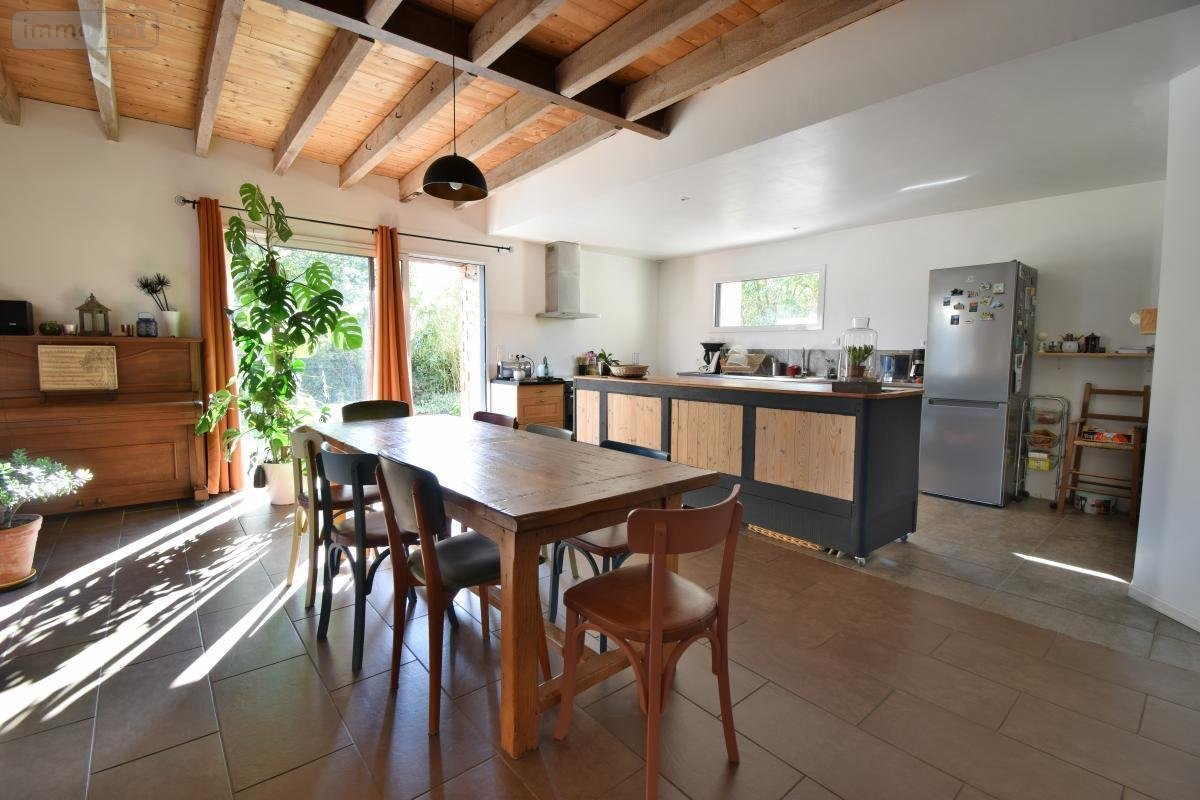 Maison a vendre Bécon-les-Granits 49370 Maine-et-Loire 179 m2 9 pièces 387760 euros