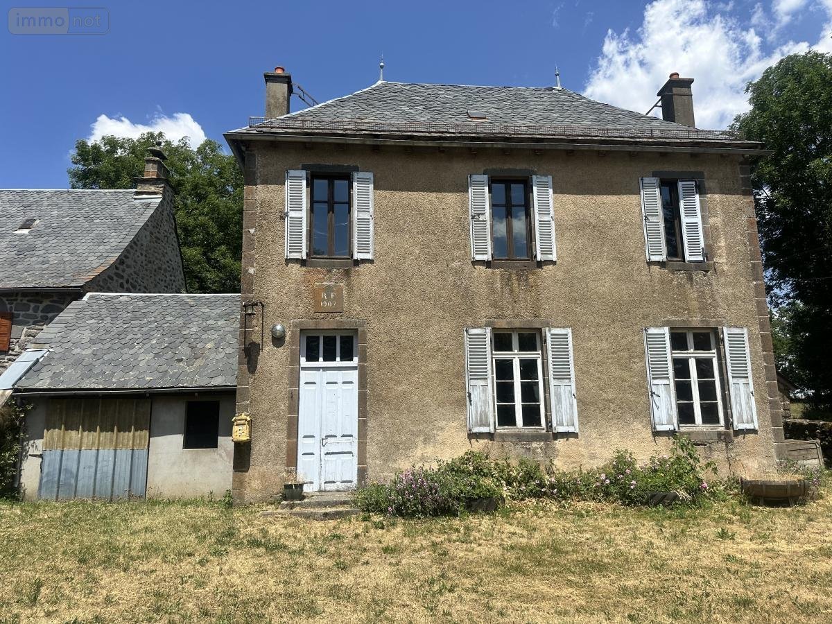 Maison a vendre Les Ternes 15100 Cantal 100 m2  68900 euros