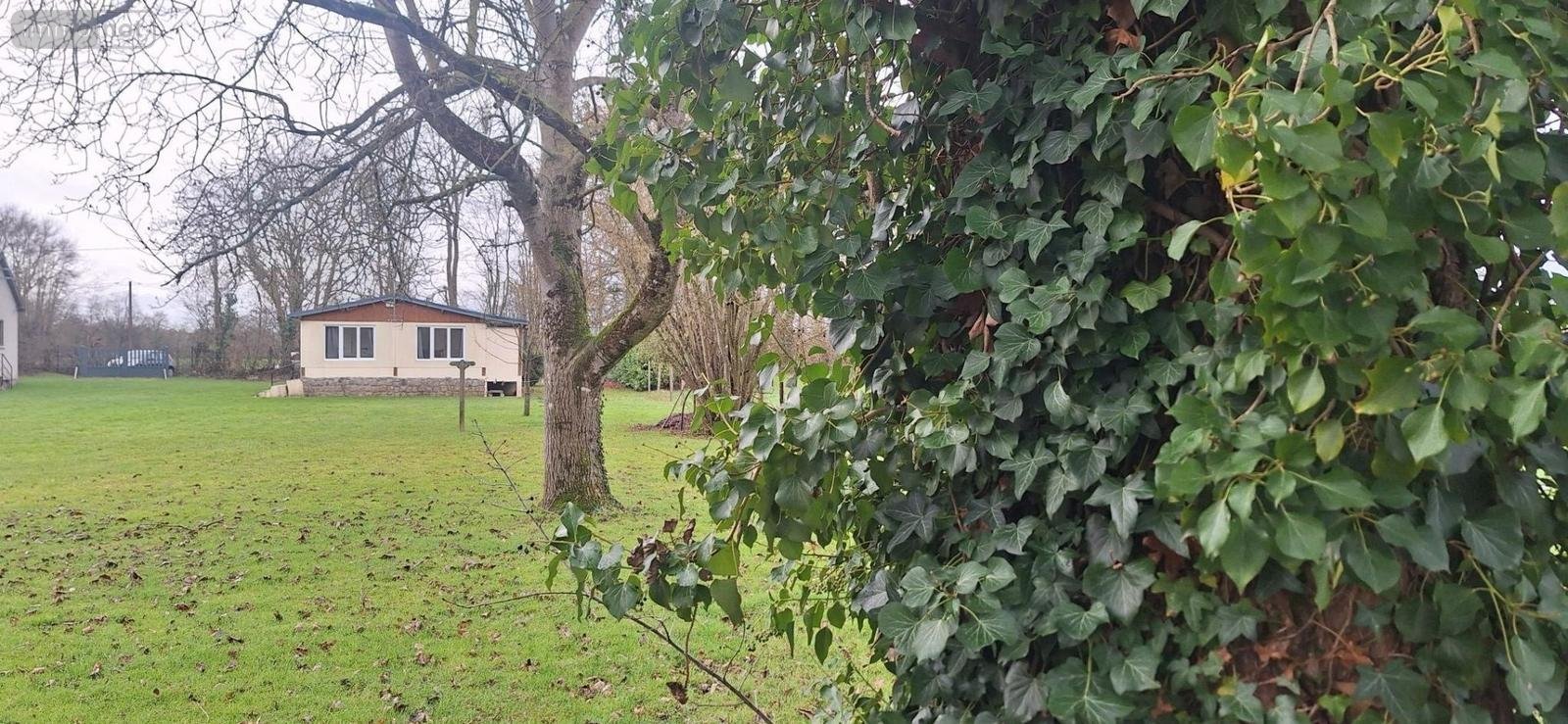 Terrains de loisirs bois etangs a vendre Juillé 72170 Sarthe 1601 m2  34650 euros