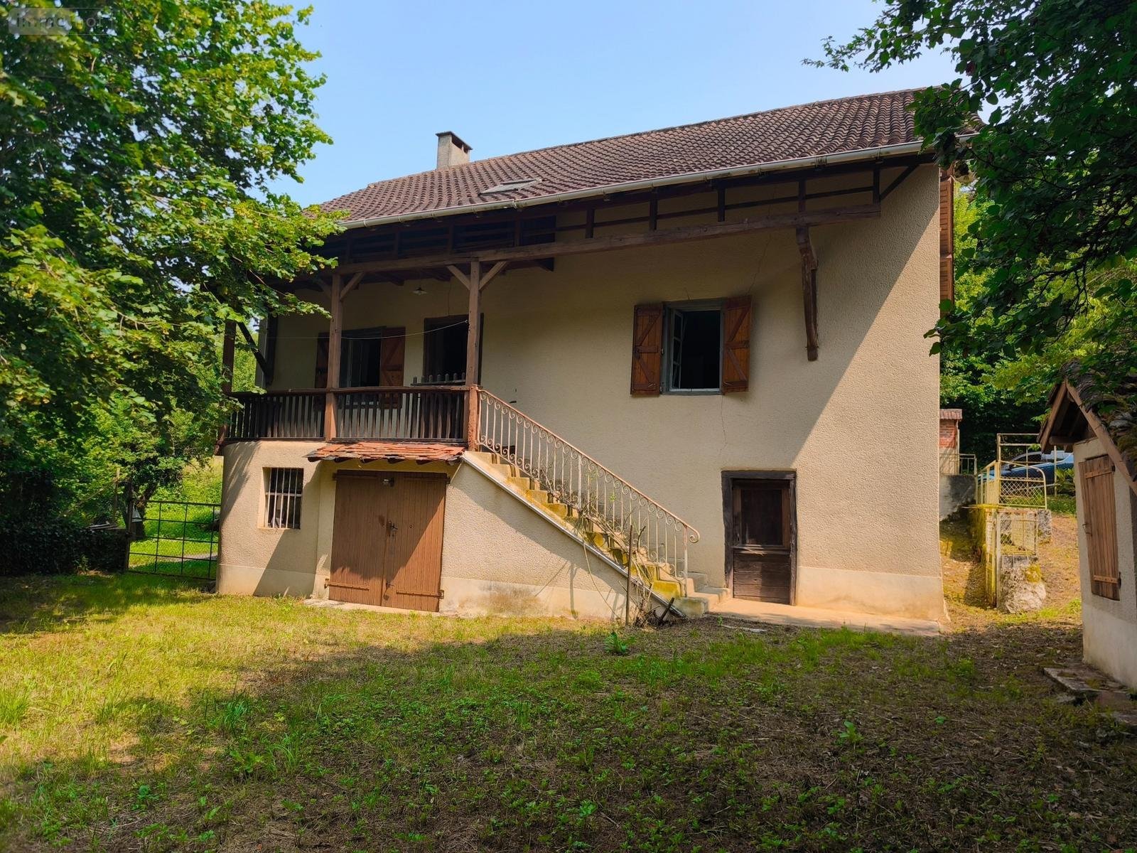 Maison a vendre Le Trioulou 15600 Cantal 142 m2 7 pièces 109725 euros