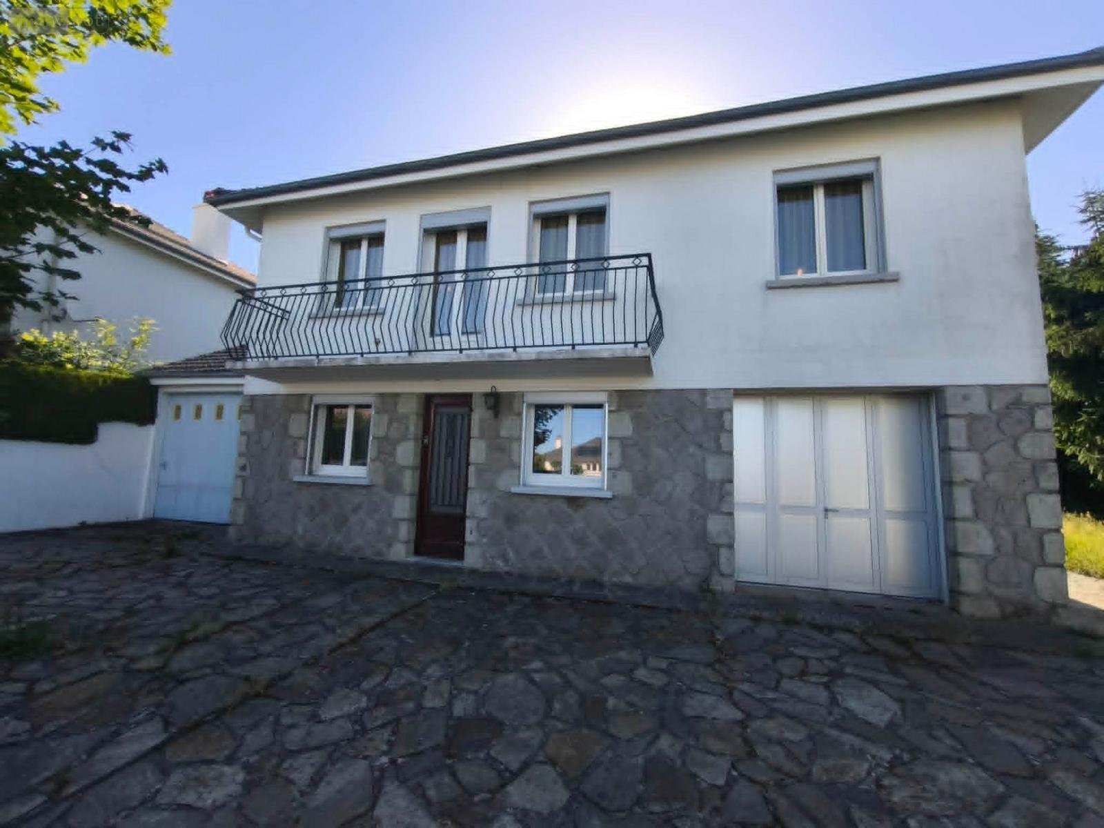 Maison a vendre Saint-Mamet-la-Salvetat 15220 Cantal 100 m2 5 pièces 127200 euros