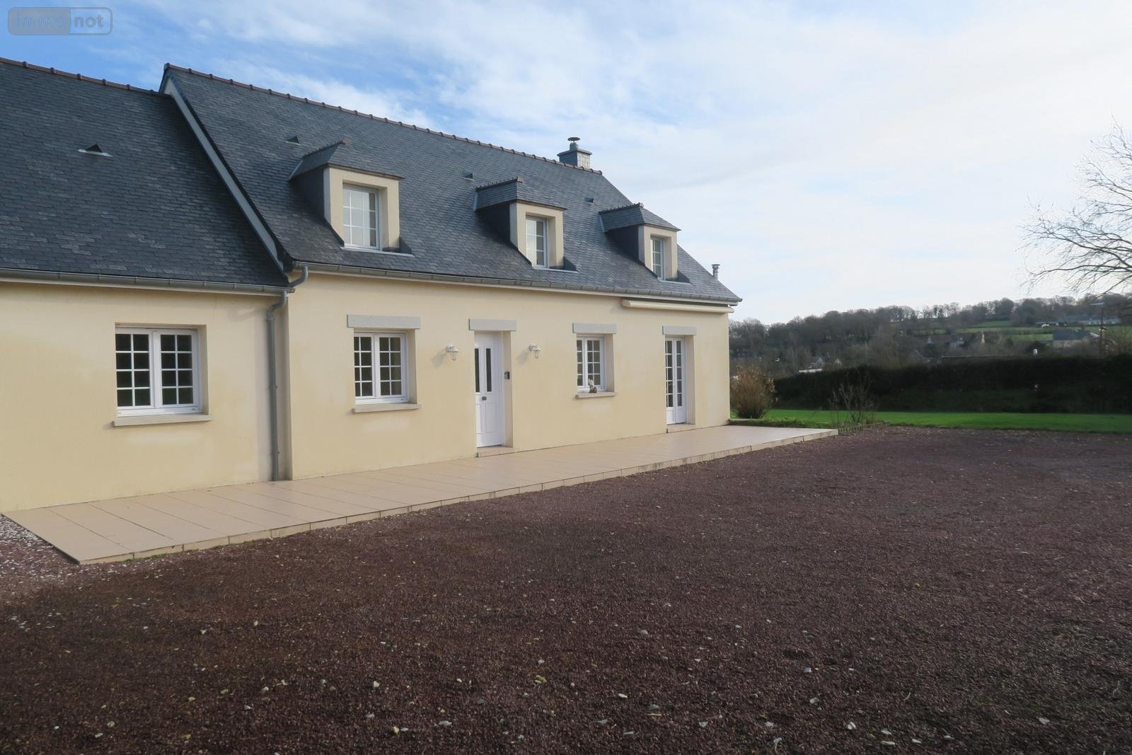 Location maison Rauville-la-Bigot 50260 Manche 163 m2 9 pièces 1450 euros