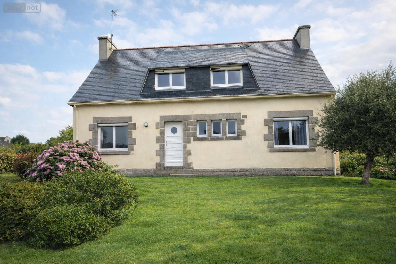 Maison a vendre Plomelin 29700 Finistère 143 m2 7 pièces 318000 euros
