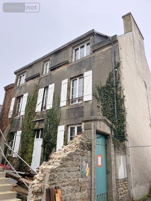 Maison a vendre Guilvinec 29730 Finistère 270 m2  208500 euros