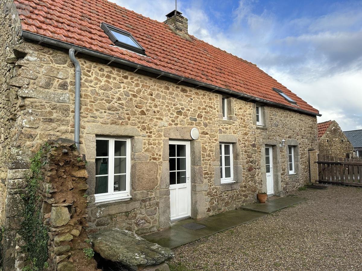 Maison a vendre Saint-Germain-des-Vaux 50440 Manche 88 m2 3 pièces 346200 euros