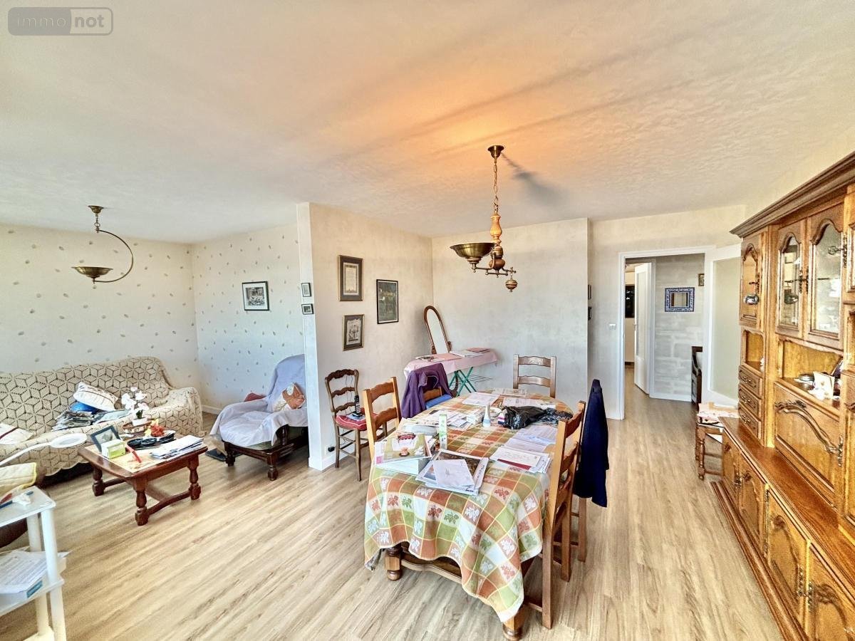 Appartement a vendre Lorient 56100 Morbihan 78 m2  149070 euros