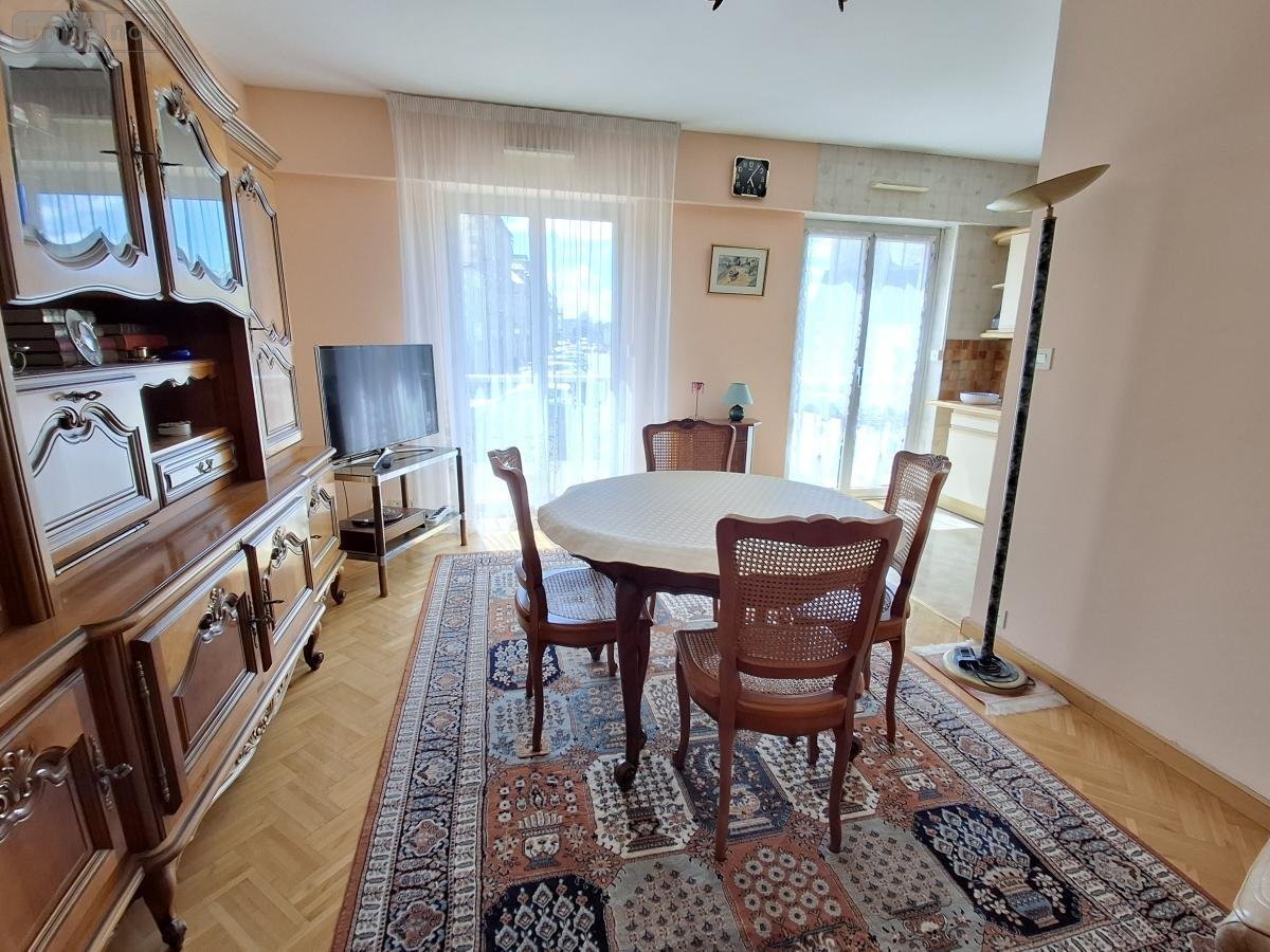 Appartement a vendre Pontivy 56300 Morbihan 65 m2 3 pièces 125710 euros