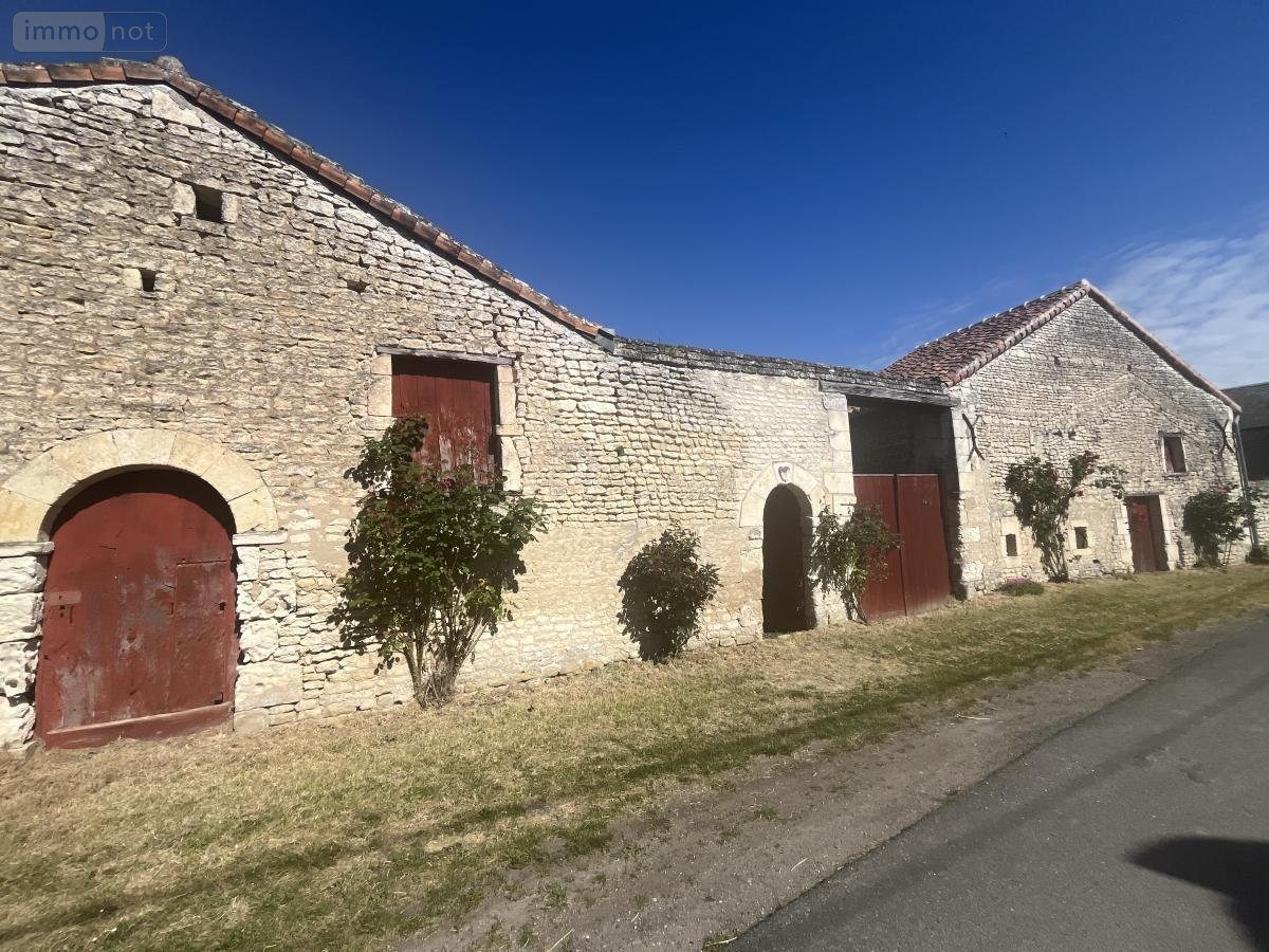 Maison a vendre La Tour-Saint-Gelin 37120 Indre-et-Loire 200 m2  95400 euros