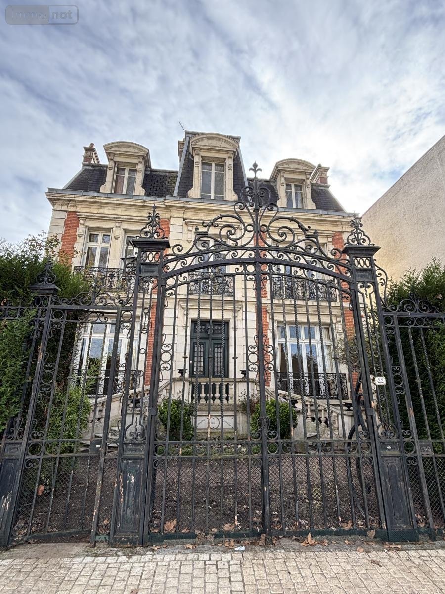 Maison a vendre Bourges 18000 Cher 345 m2 13 pièces 440000 euros